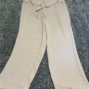 Soho Elegant Cream Wide-Leg Pants woman’s size large